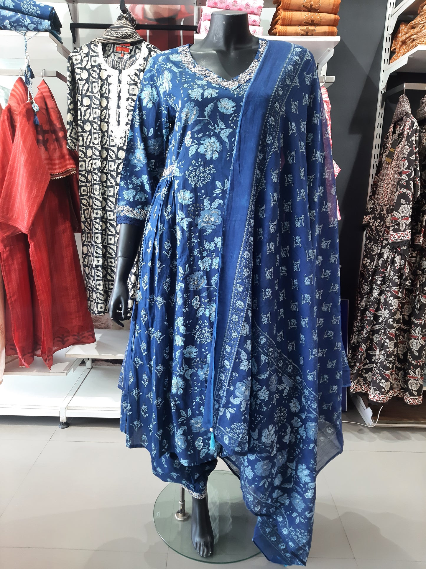 2991107 - Womens KURTHI SET