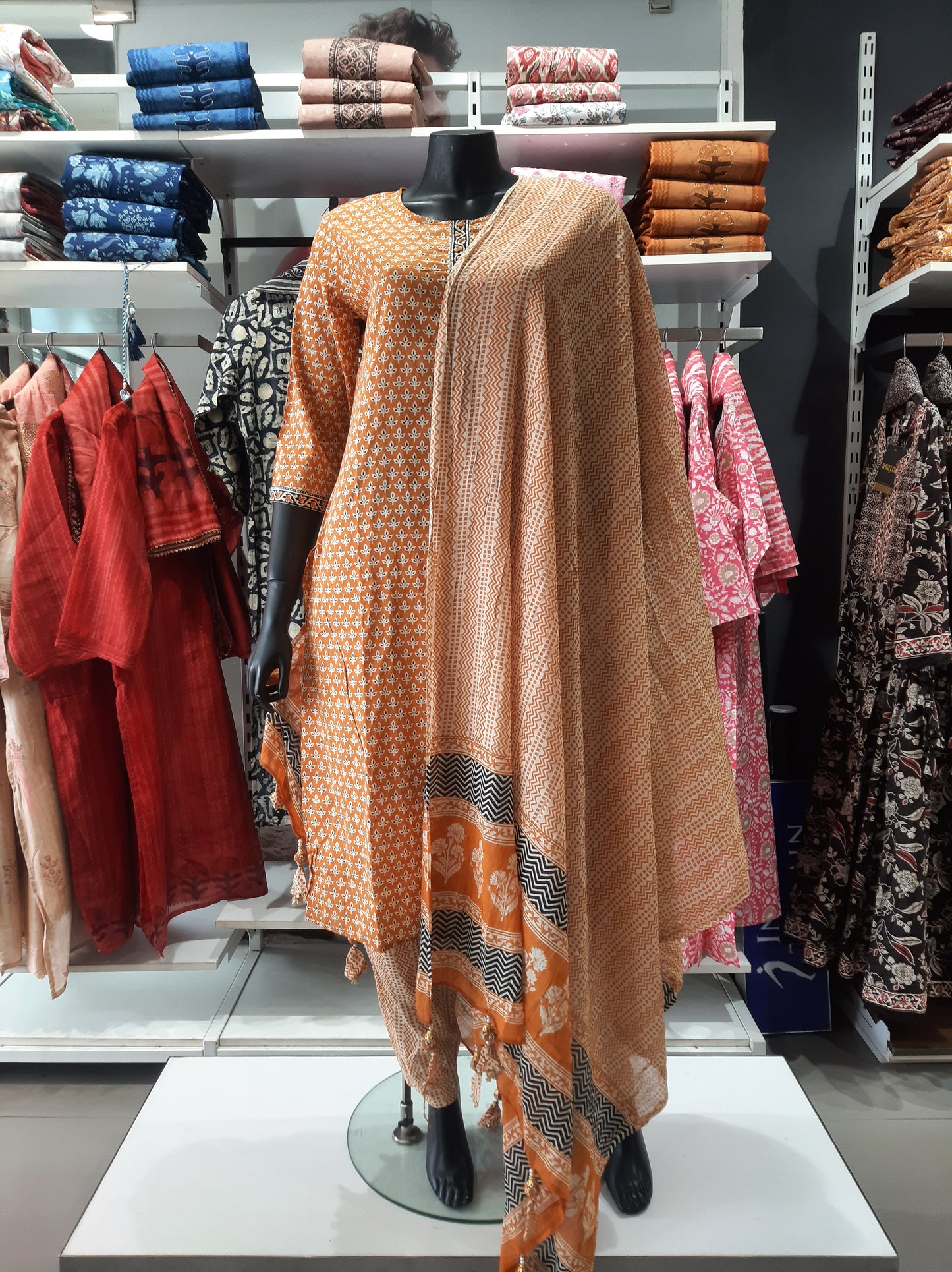 2835101YELLOW - Womens KURTHI SET