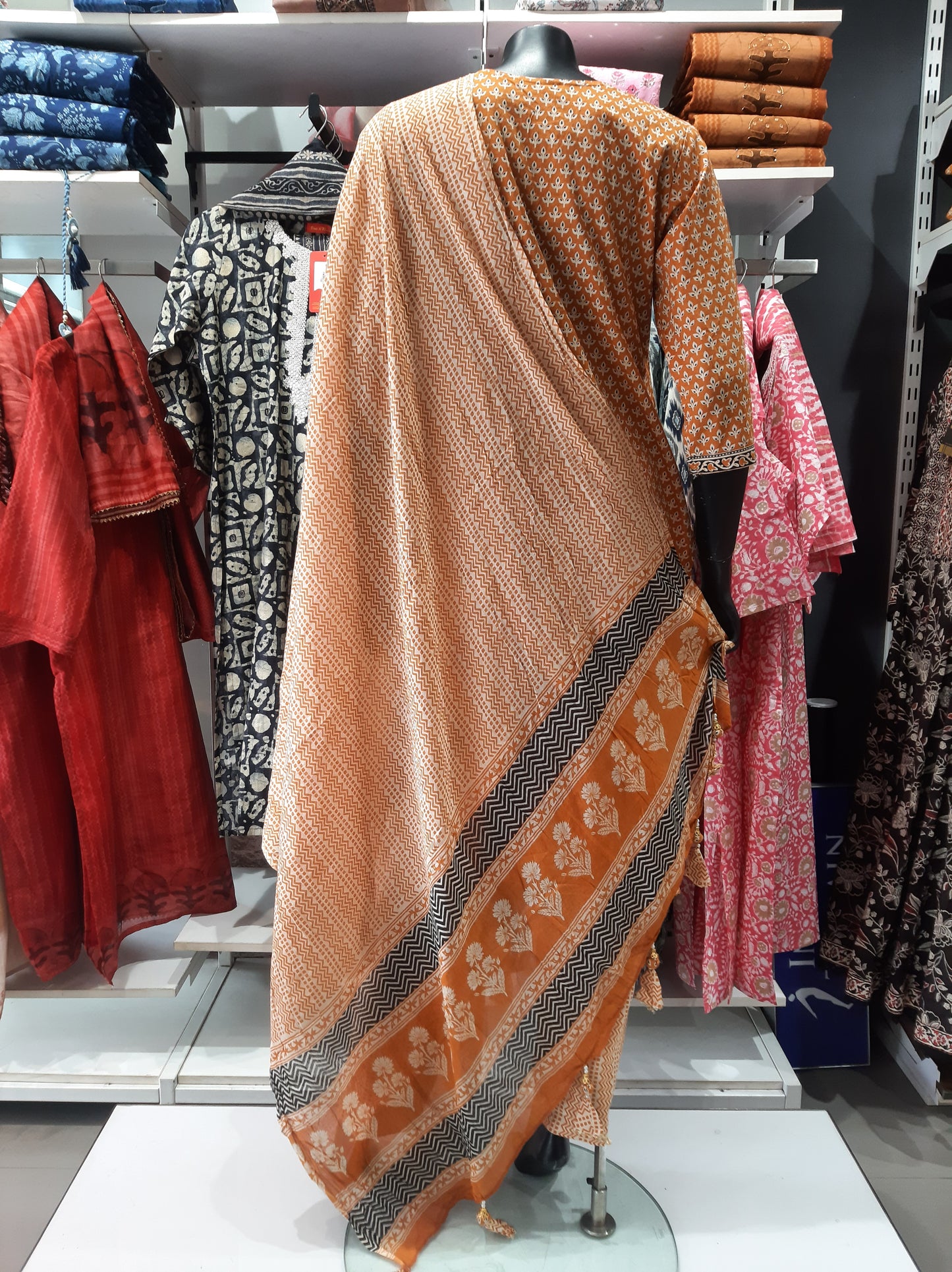 2835101YELLOW - Womens KURTHI SET
